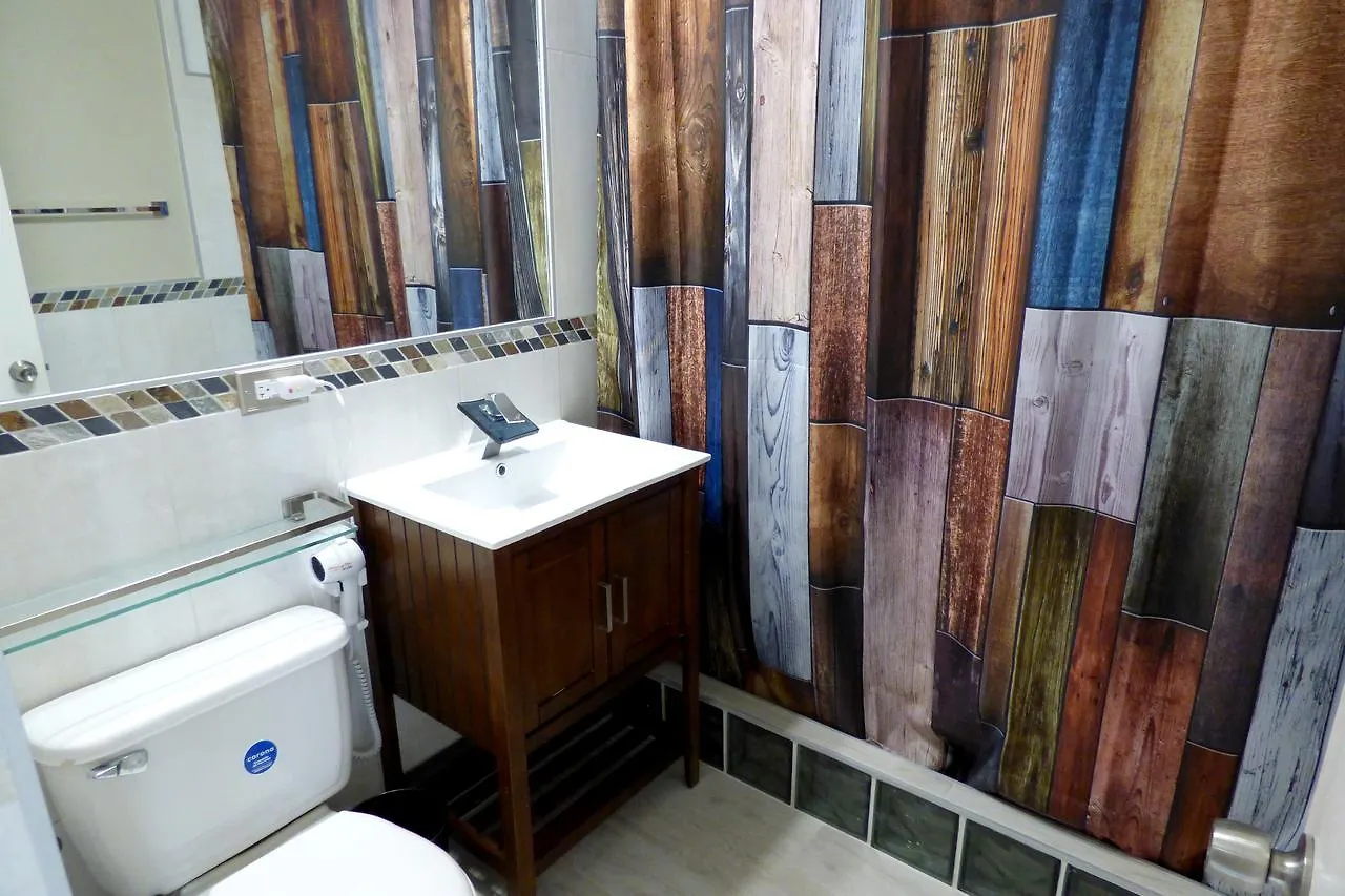 Beach One Bedroom Suite C15 Ocho Rios Hotel apartamentowy