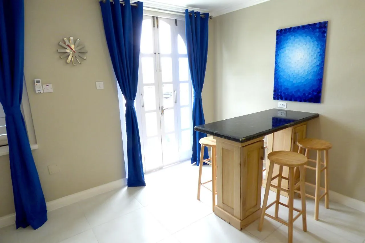 Beach One Bedroom Suite C15 Ocho Rios Jamajka