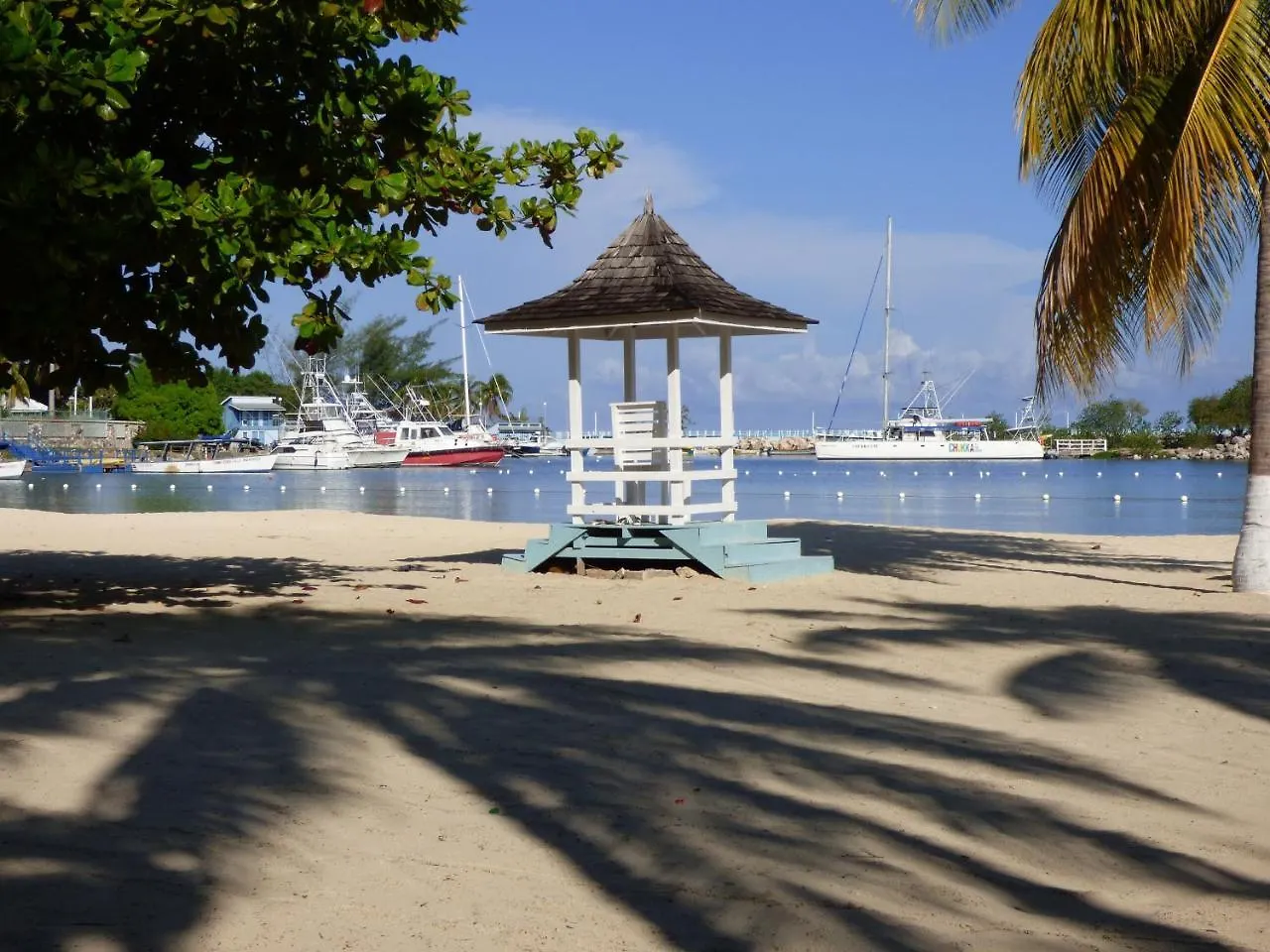 Beach One Bedroom Suite C15 Ocho Rios Jamaika